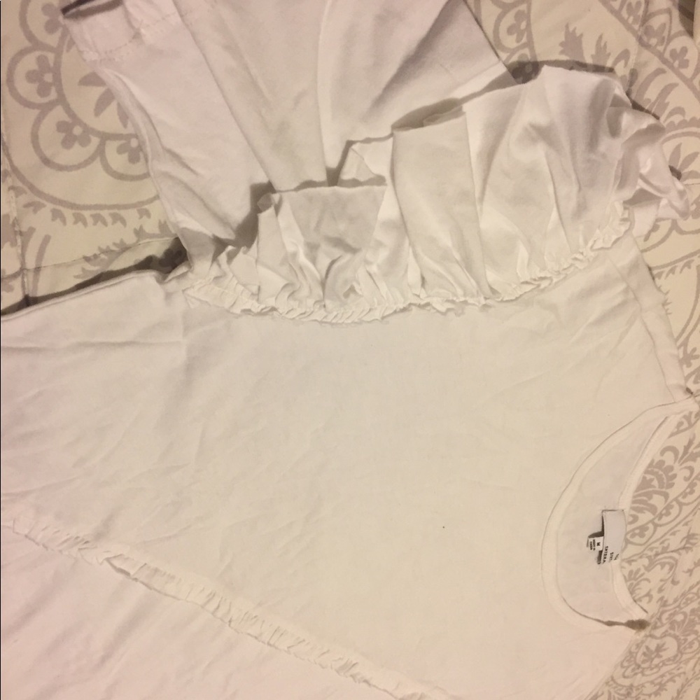 Medium size blouse and loose.